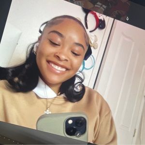 Meet your Posher, Zaria